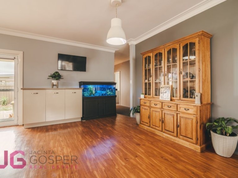 221 Dalton Street, Orange NSW 2800 - photo 4