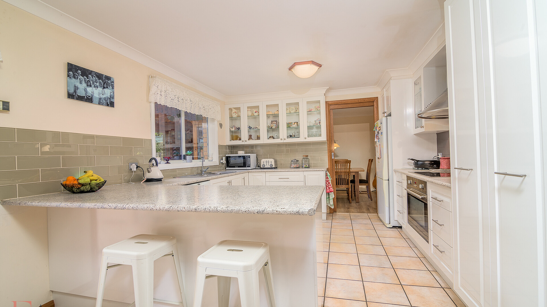 10 Seville Parade, Orange NSW 2800 - photo 4