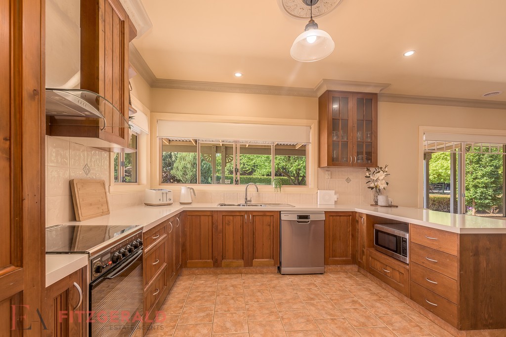 28 Manning Road, Orange NSW 2800 - photo 2