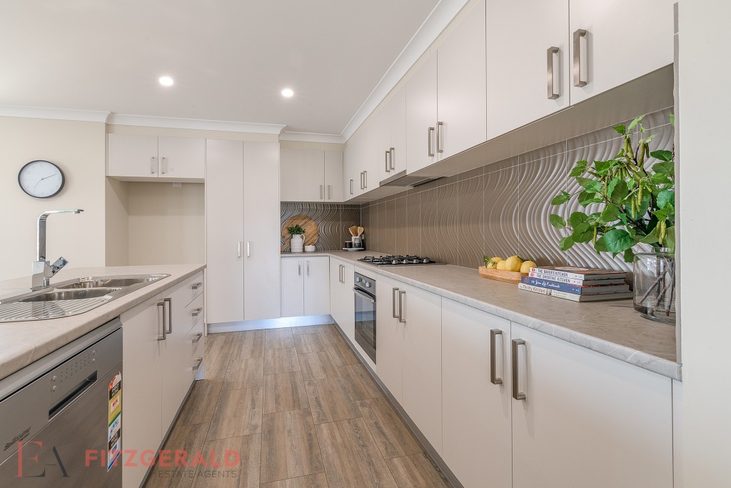 23 Tilston Way, Orange NSW 2800 - photo 4
