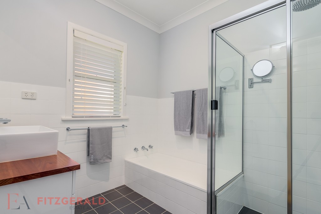 42 Cox Avenue, Orange NSW 2800 - photo 15
