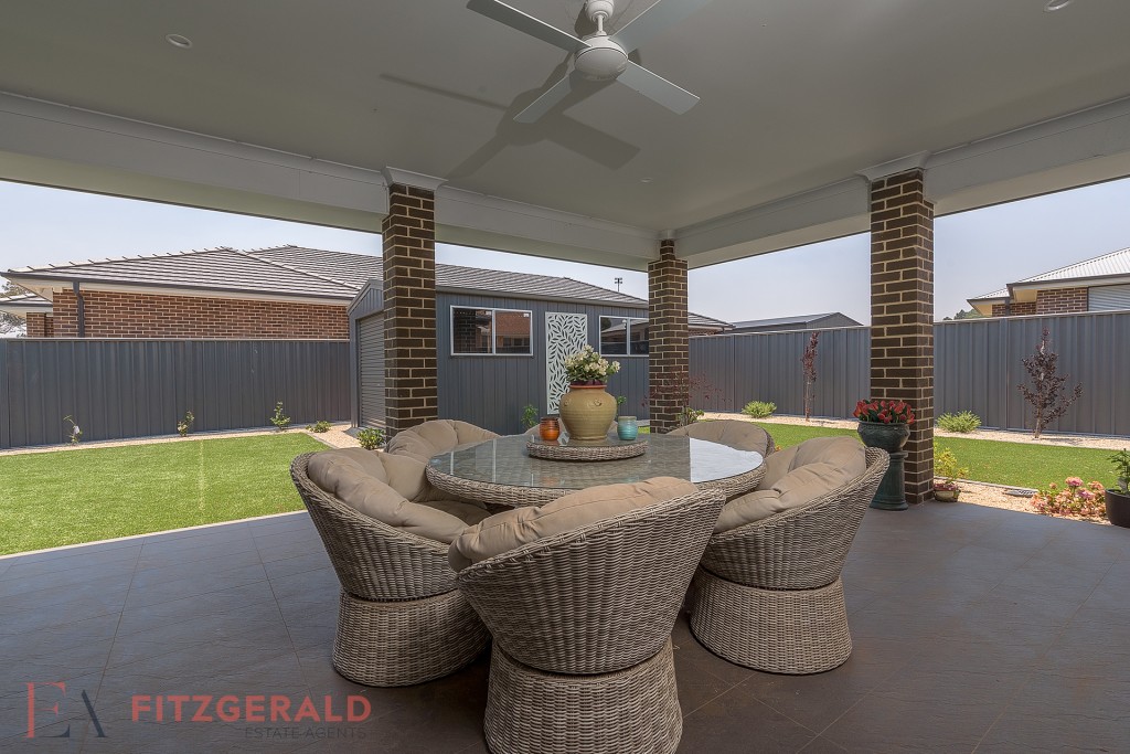 12 Patmos Place, Orange NSW 2800 - photo 2