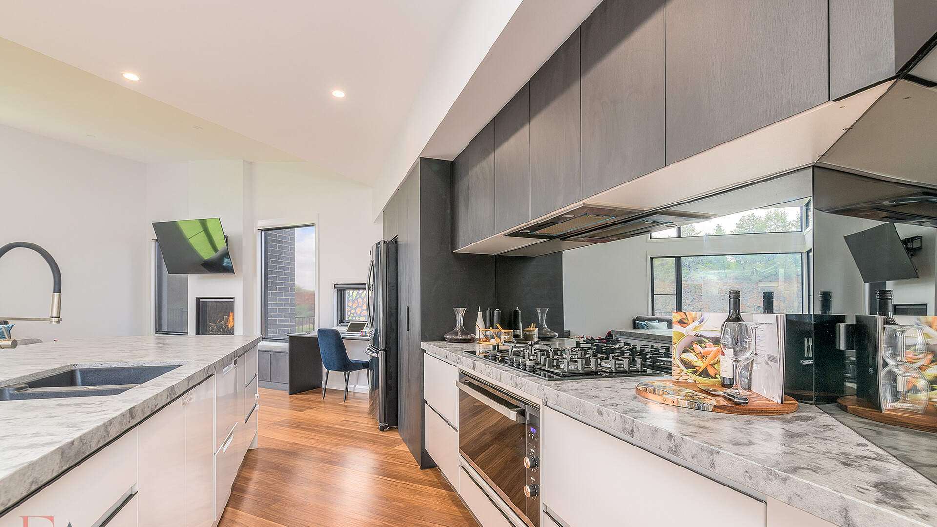 20 Cedar Street, Orange NSW 2800 - photo 2