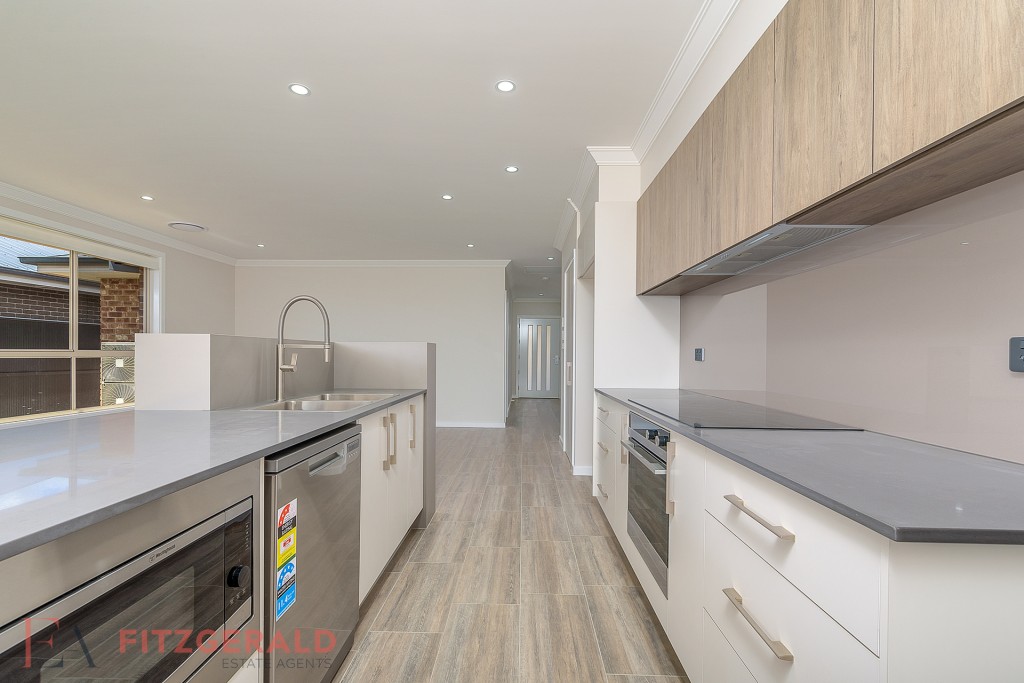4/26 Telopea Way, Orange NSW 2800 - photo 3
