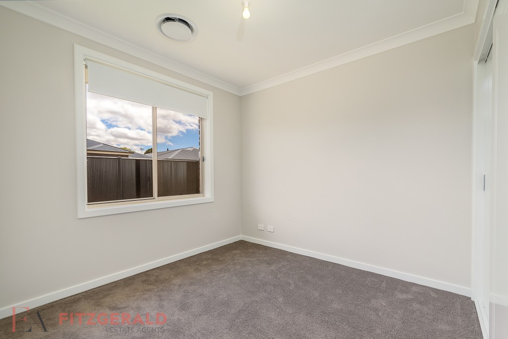 4/26 Telopea Way, Orange NSW 2800 - photo 4