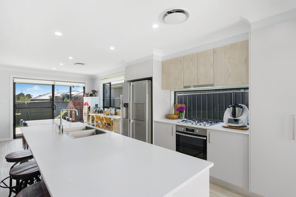 12 Pearl Court, Orange NSW 2800 - photo 2