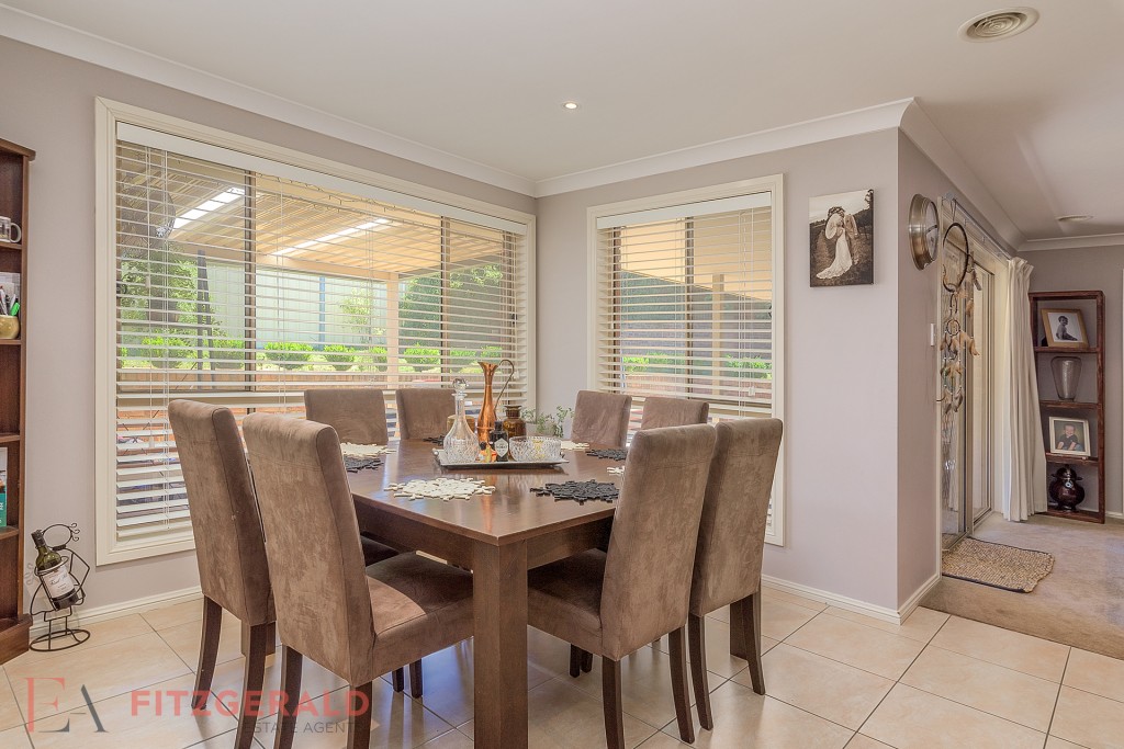 14 Bert Whiteley Place, Orange NSW 2800 - photo 5