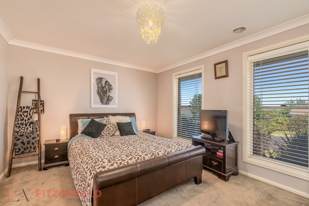 14 Bert Whiteley Place, Orange NSW 2800 - photo 7