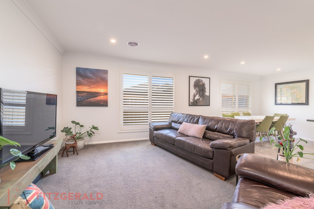 26 Emmaville Street, Orange NSW 2800 - photo 2