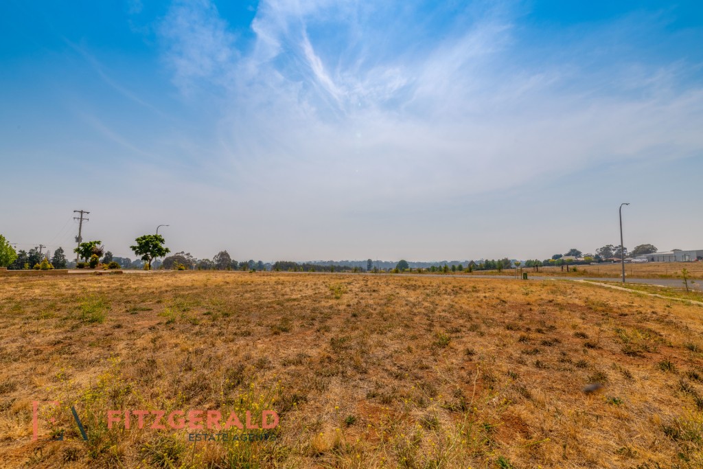 106 Lysterfield Road, Orange NSW 2800 - photo 4