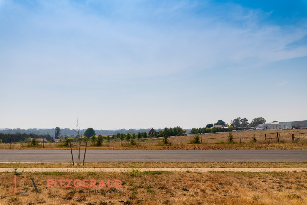 106 Lysterfield Road, Orange NSW 2800 - photo 5
