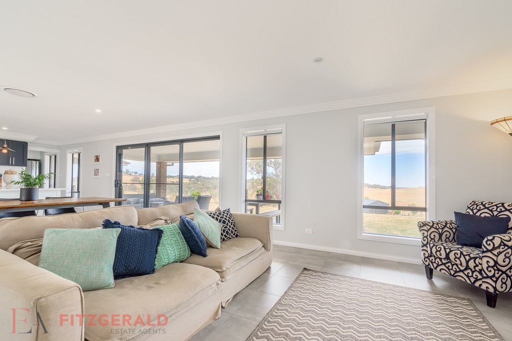 94 Dean Drive, Orange NSW 2800 - photo 5