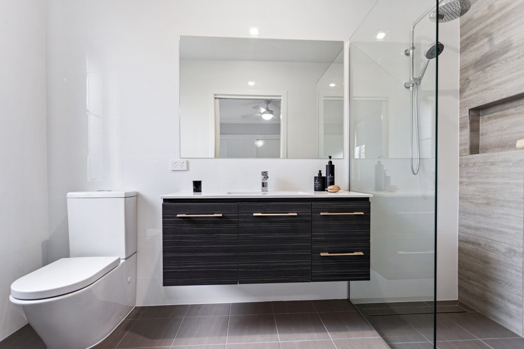 2/26 Telopea Way, Orange NSW 2800 - photo 15