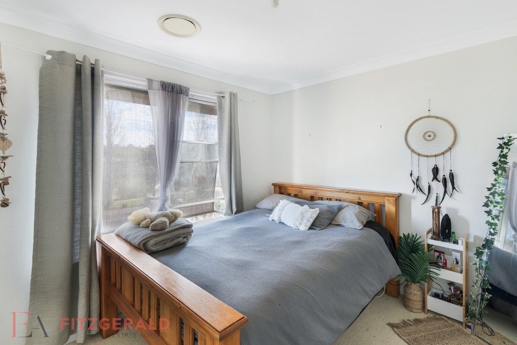 204 Ploughmans Lane, Orange NSW 2800 - photo 11
