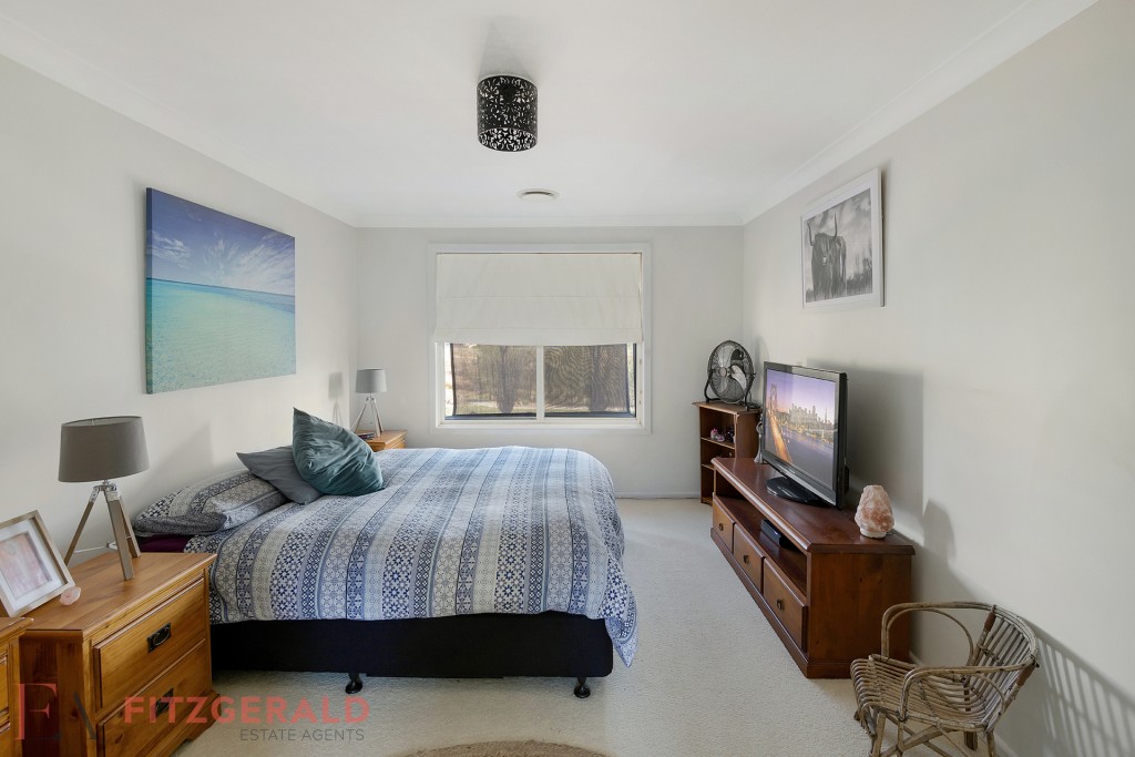 204 Ploughmans Lane, Orange NSW 2800 - photo 13