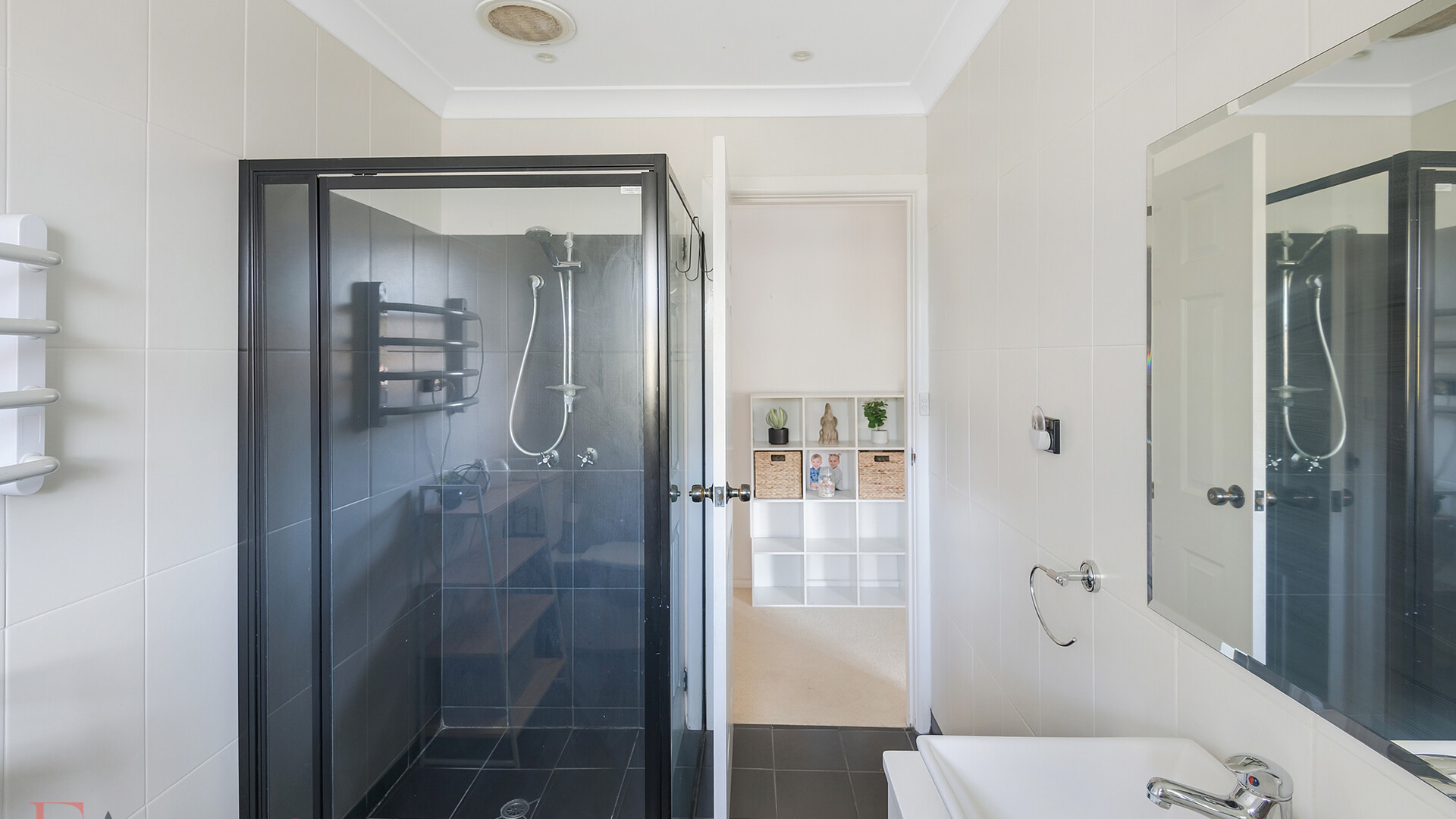 204 Ploughmans Lane, Orange NSW 2800 - photo 15