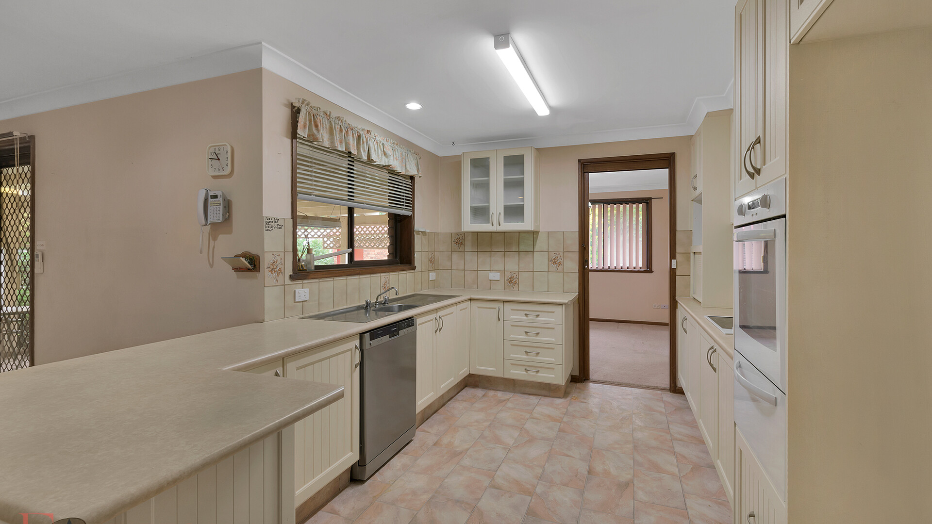 13 Pulari Place, Orange NSW 2800 - photo 4