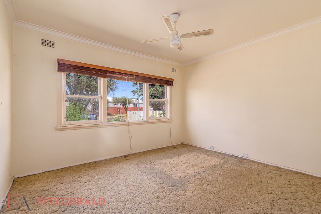 17 Churchill Avenue, Orange NSW 2800 - photo 3