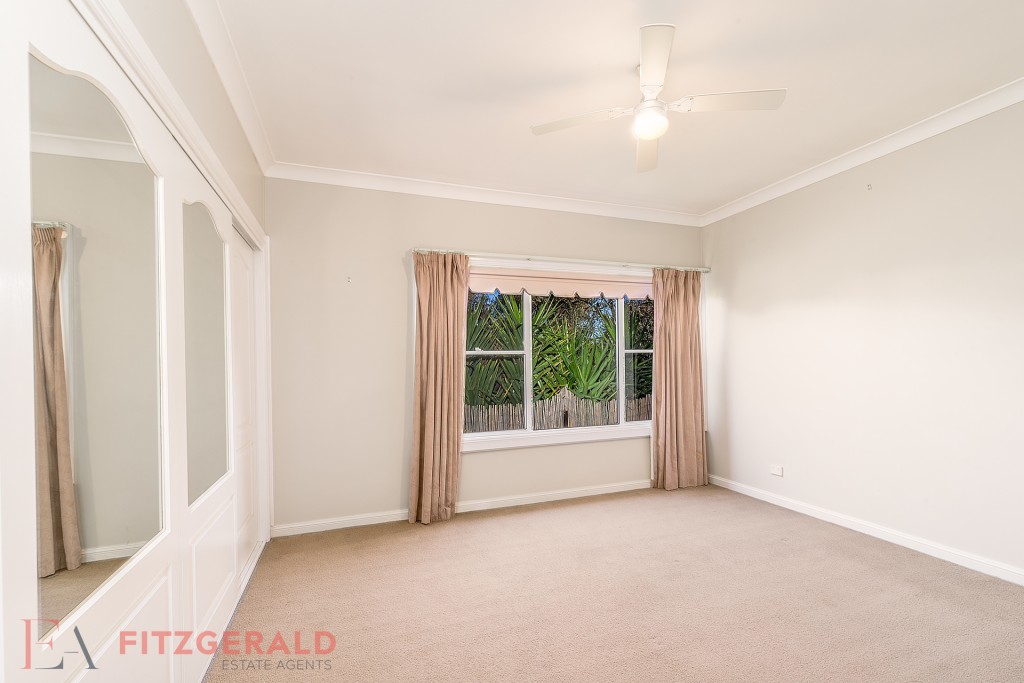 22 Endsleigh Avenue, Orange NSW 2800 - photo 5