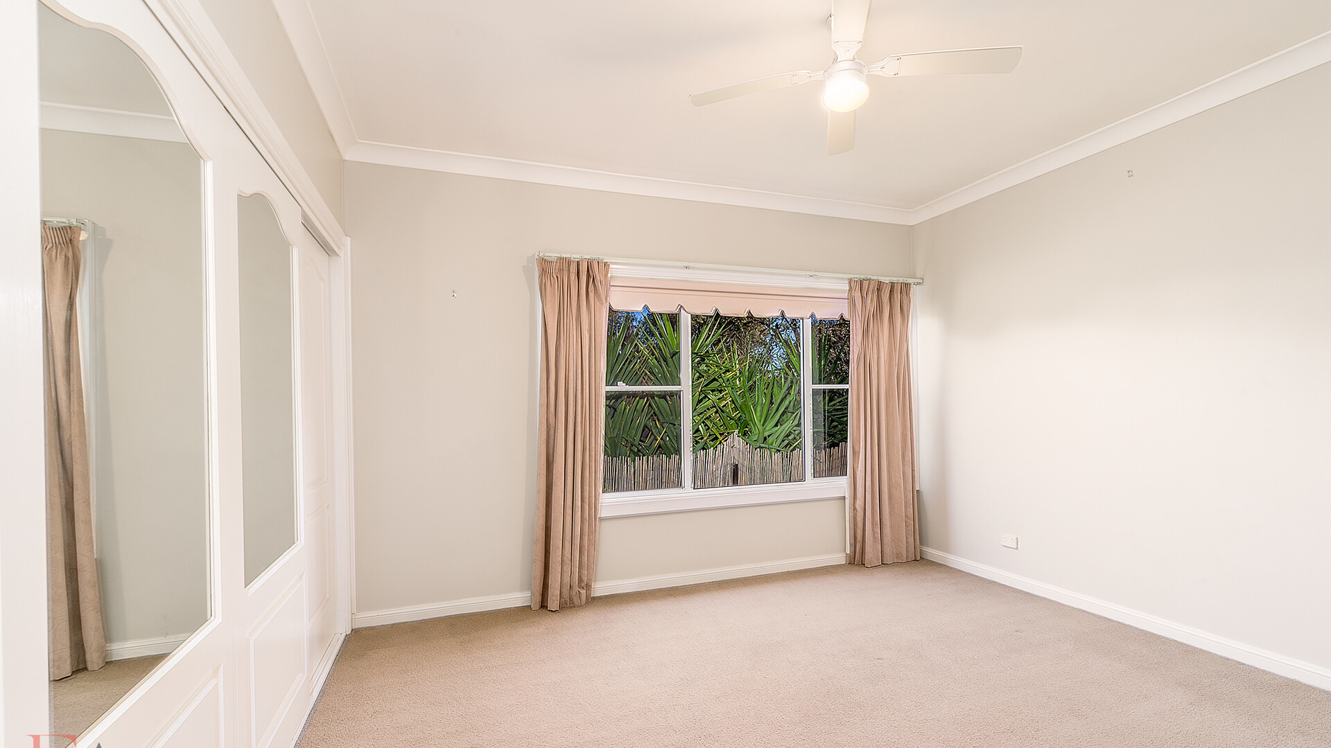 22 Endsleigh Avenue, Orange NSW 2800 - photo 5