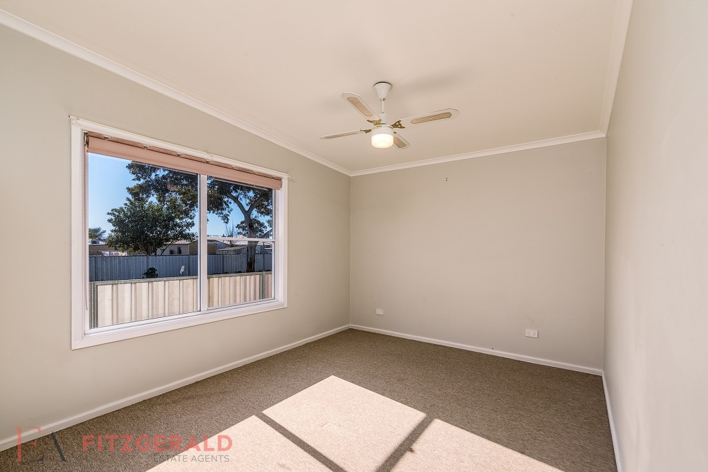 22 Endsleigh Avenue, Orange NSW 2800 - photo 7