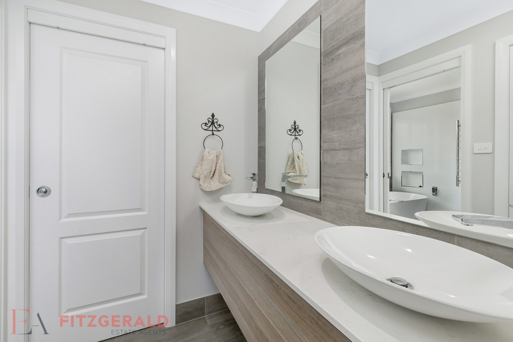 3 Thurtell Place, Orange NSW 2800 - photo 13