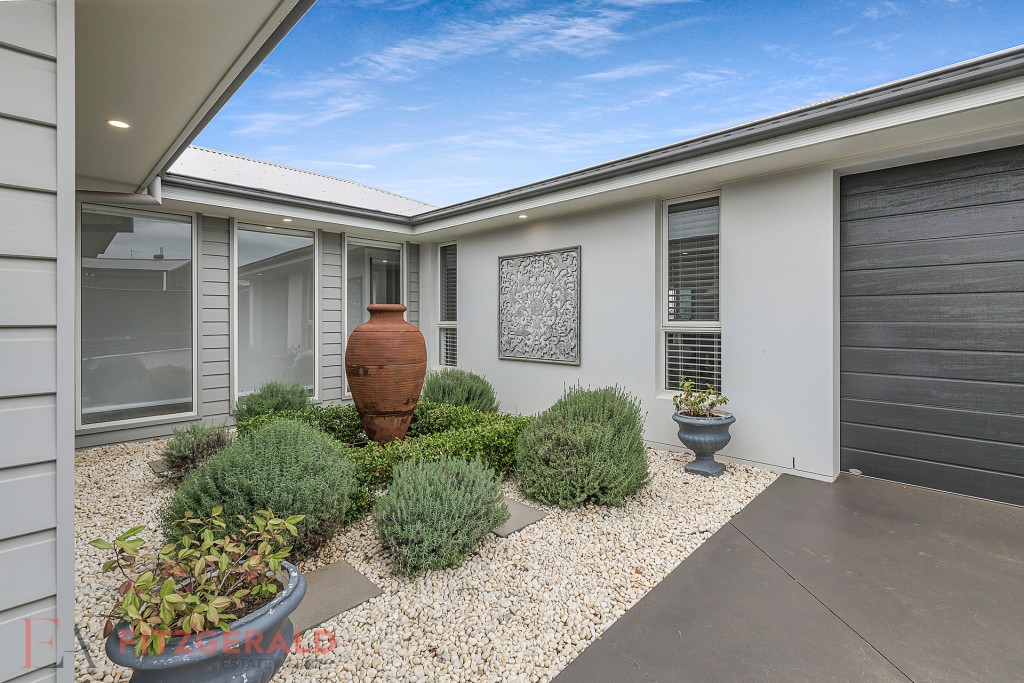 3 Thurtell Place, Orange NSW 2800 - photo 16