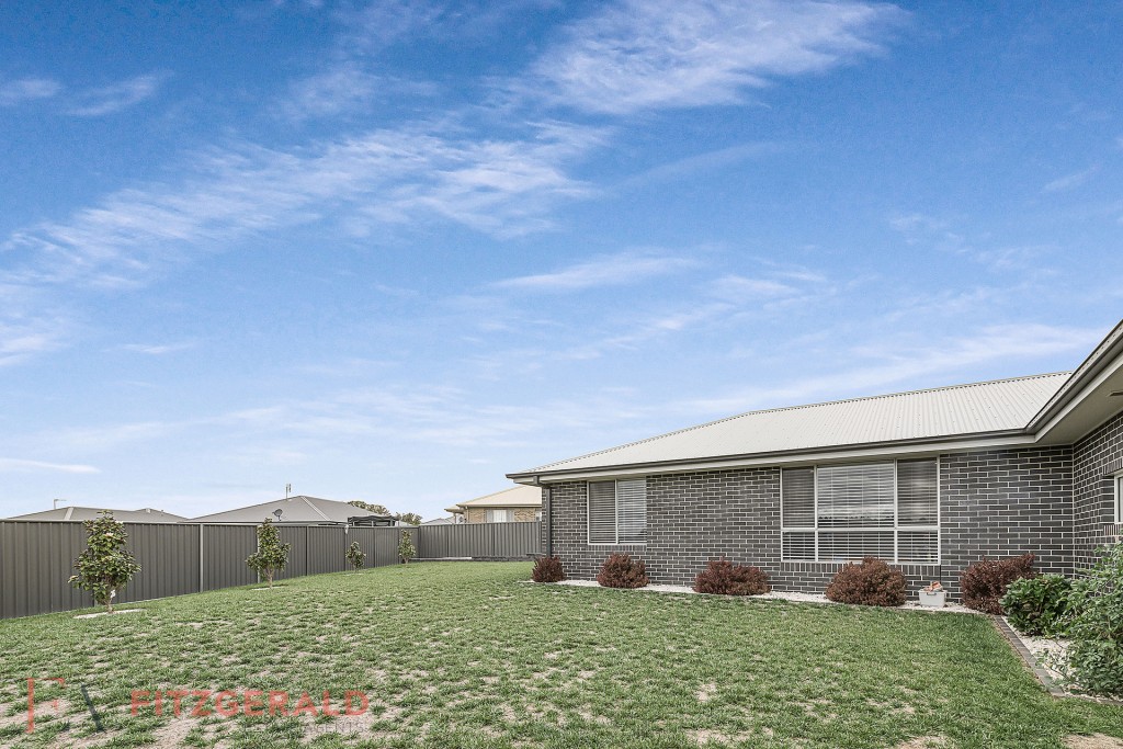 3 Thurtell Place, Orange NSW 2800 - photo 19