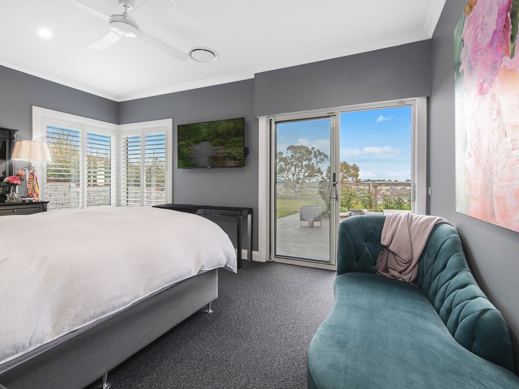 3 Patrick Close, Orange NSW 2800 - photo 2