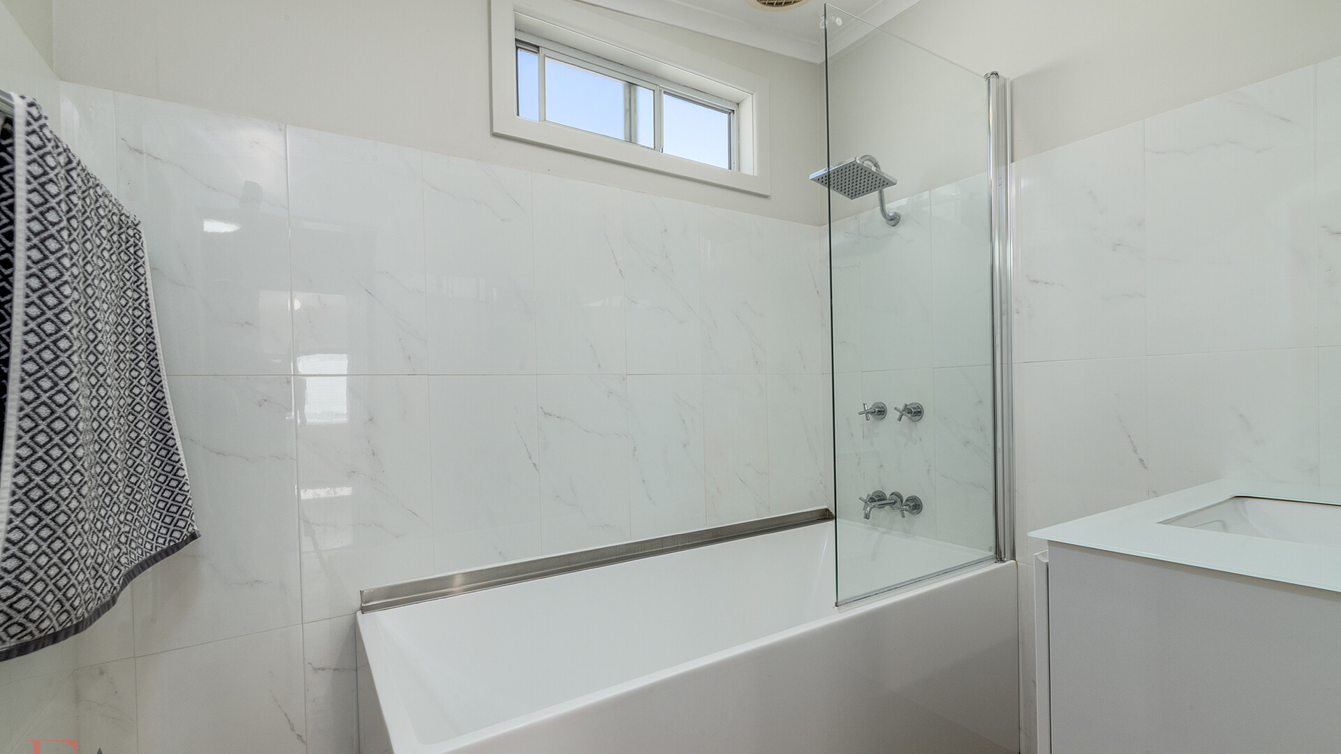 68 Cecil Road, Orange NSW 2800 - photo 6