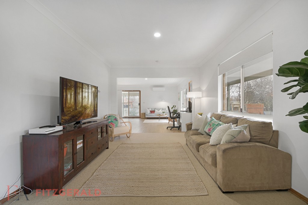 7 Lyrebird Place, Orange NSW 2800 - photo 3
