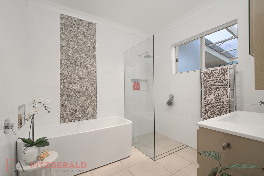 7 Lyrebird Place, Orange NSW 2800 - photo 6