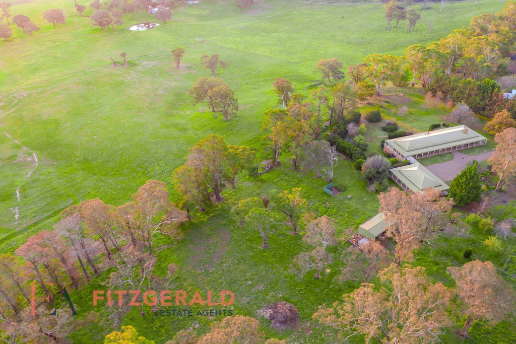 6 Borrodell Drive, Orange NSW 2800 - photo 33