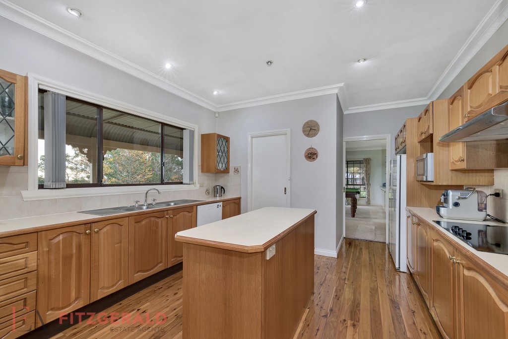 6 Borrodell Drive, Orange NSW 2800 - photo 6