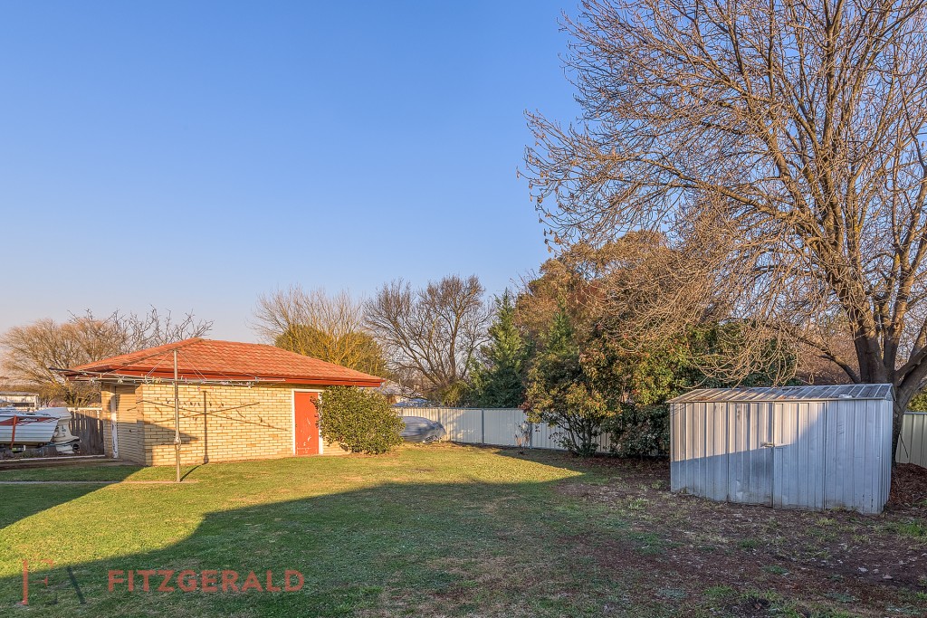 18 Stillingfleet Street, Blayney NSW 2799 - photo 4