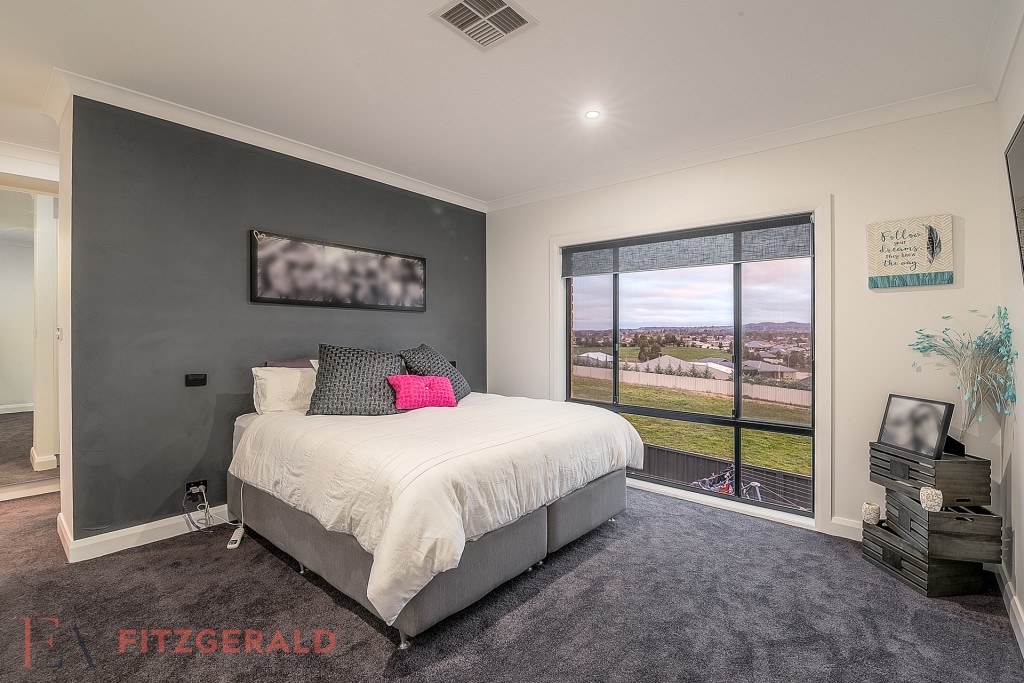 21 Camellia Place, Orange NSW 2800 - photo 5