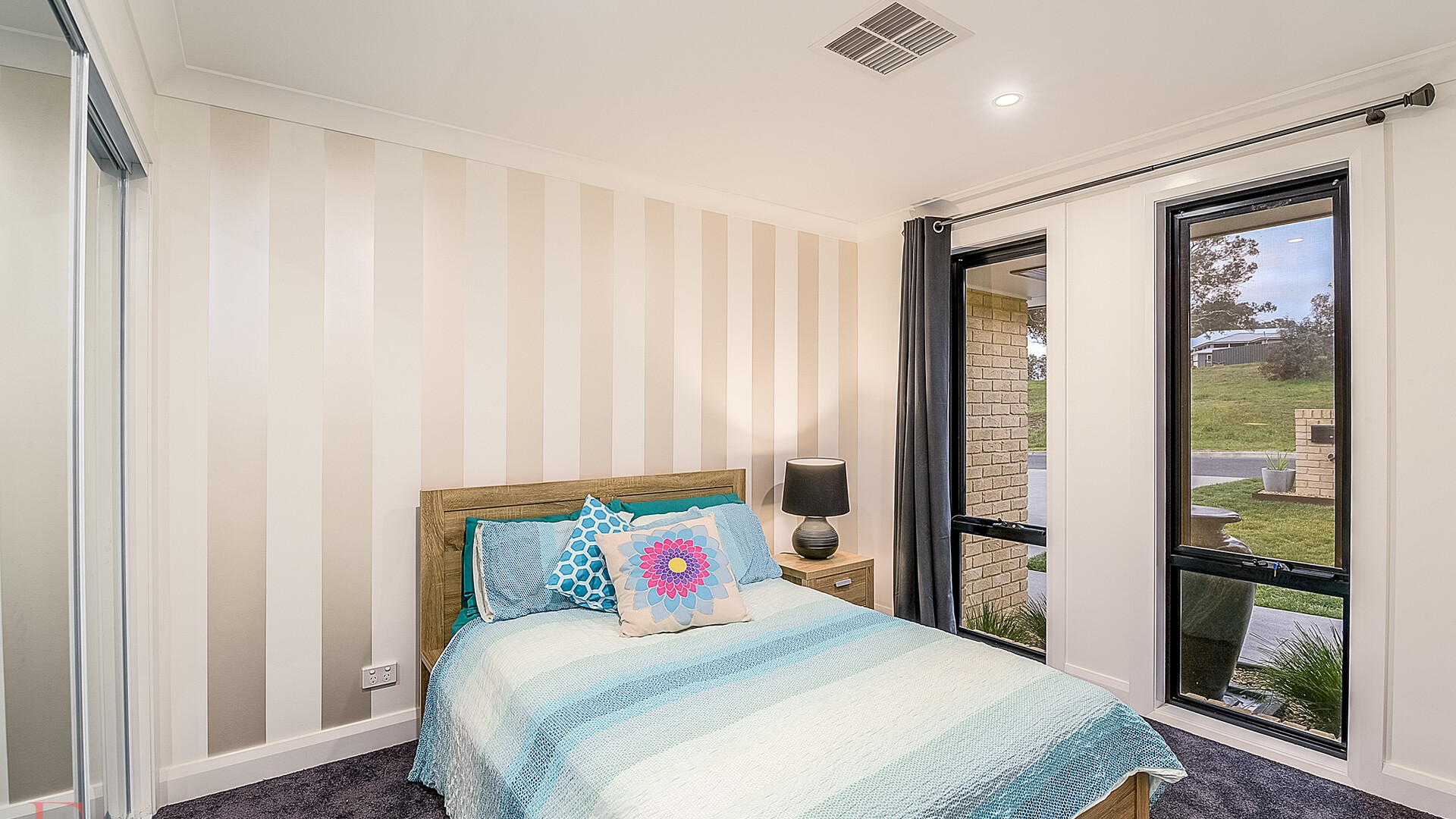21 Camellia Place, Orange NSW 2800 - photo 8