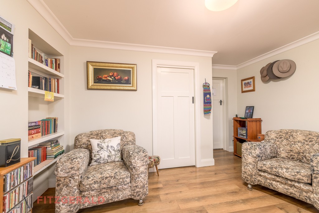 9 Curran Street, Orange NSW 2800 - photo 4
