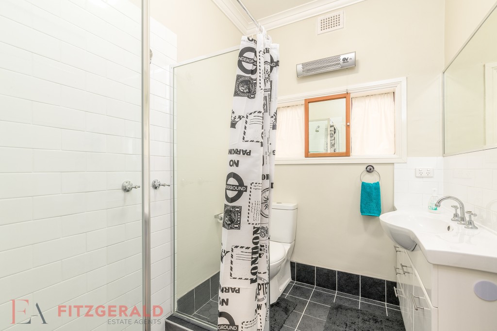 9 Curran Street, Orange NSW 2800 - photo 5