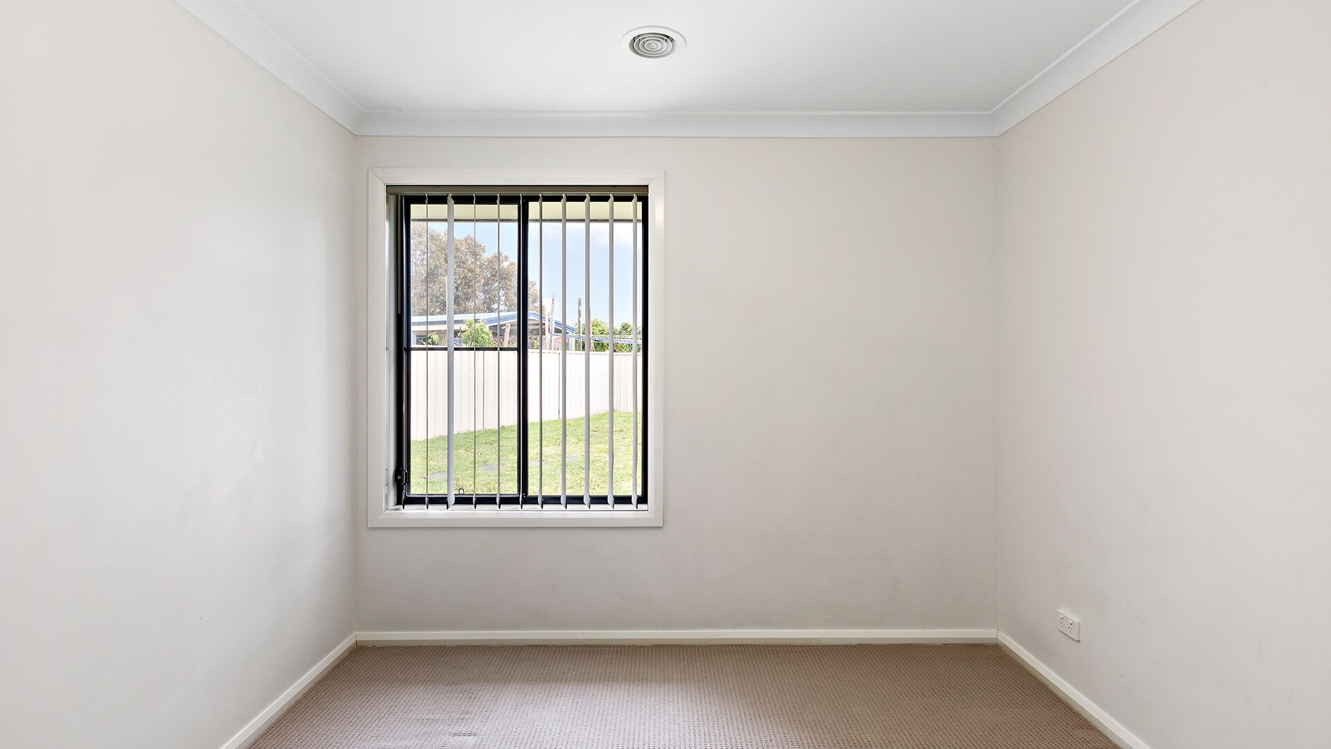 5 Buckland Drive, Orange NSW 2800 - photo 10