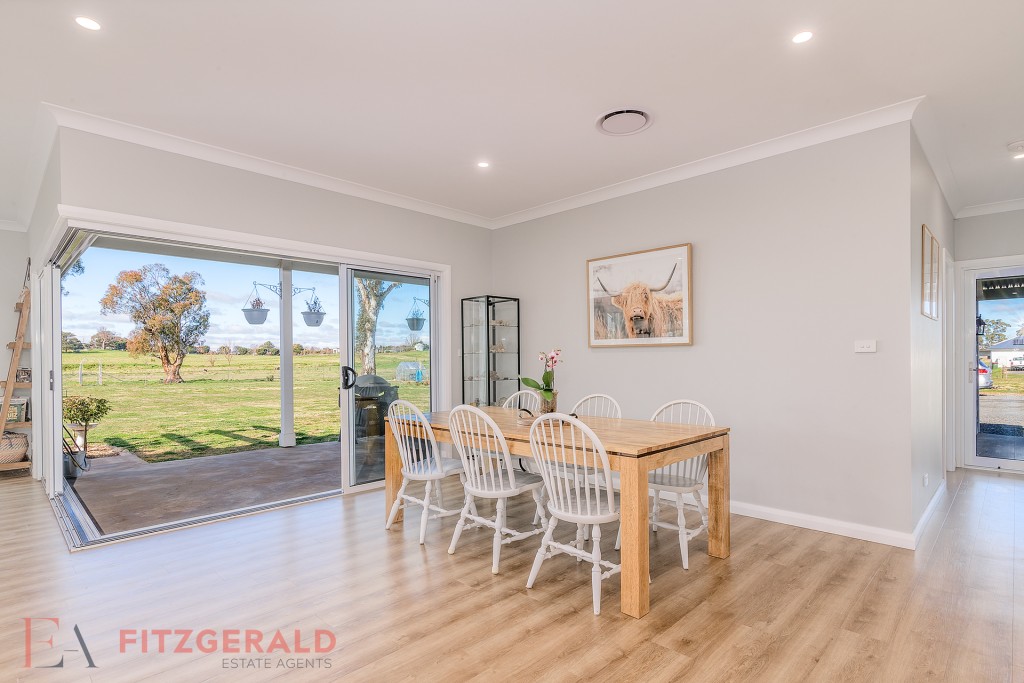 23 Davis Road, Orange NSW 2800 - photo 4