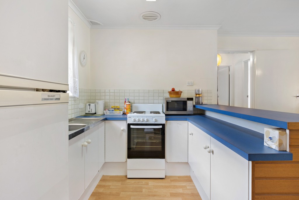 2/98 Kenna Street, Orange NSW 2800 - photo 3