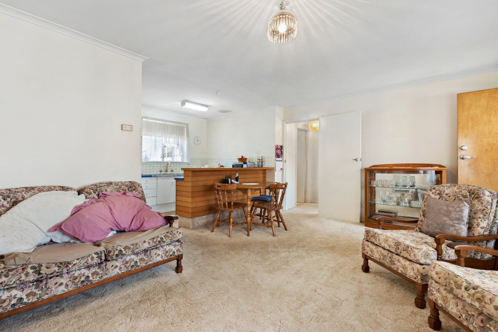 2/98 Kenna Street, Orange NSW 2800 - photo 4