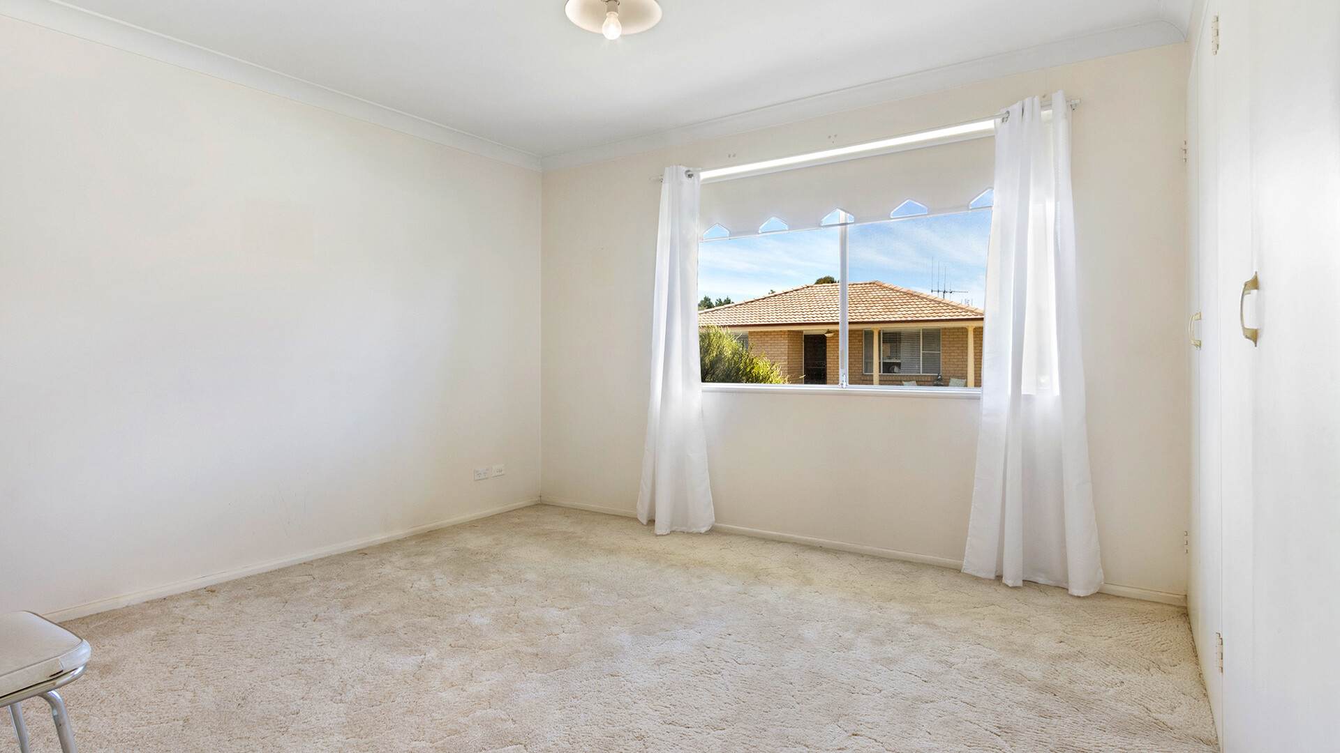 2/98 Kenna Street, Orange NSW 2800 - photo 7
