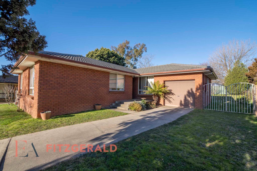 2 Amanda Place, Orange NSW 2800 - photo 12