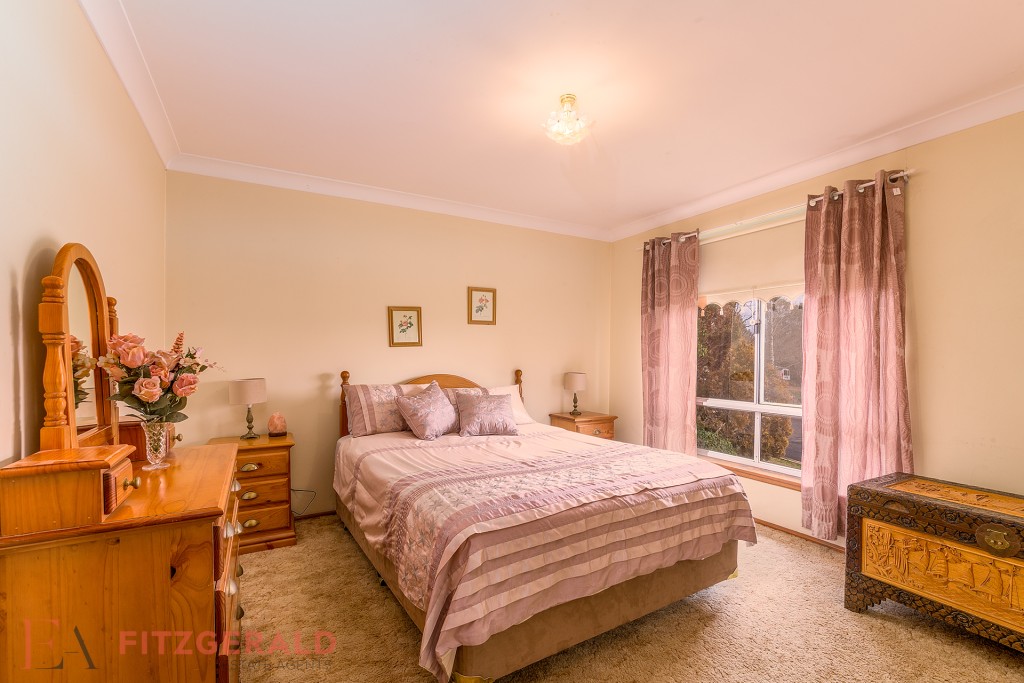 2 Amanda Place, Orange NSW 2800 - photo 9