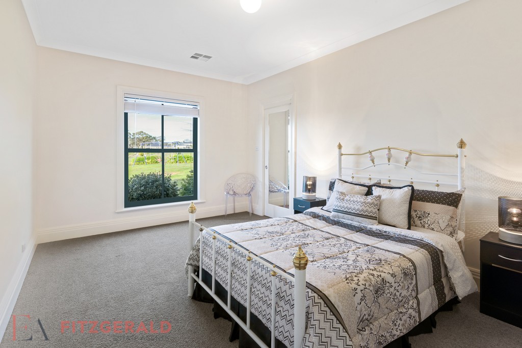 77 Dean Drive, Orange NSW 2800 - photo 20