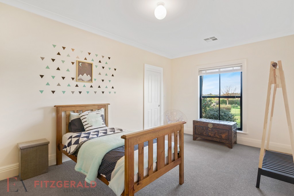 77 Dean Drive, Orange NSW 2800 - photo 21