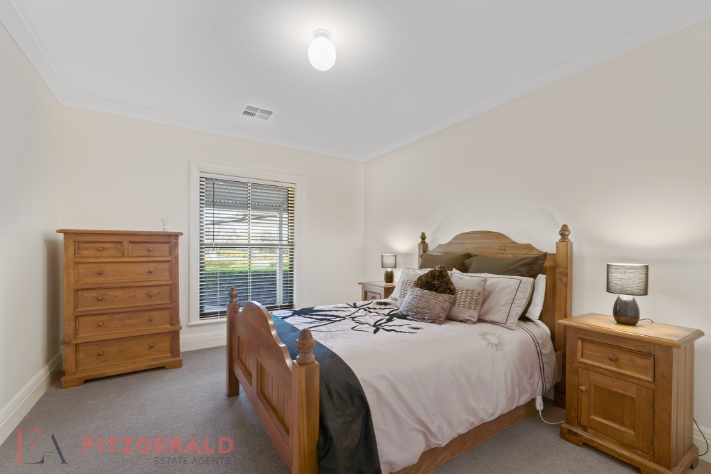77 Dean Drive, Orange NSW 2800 - photo 22