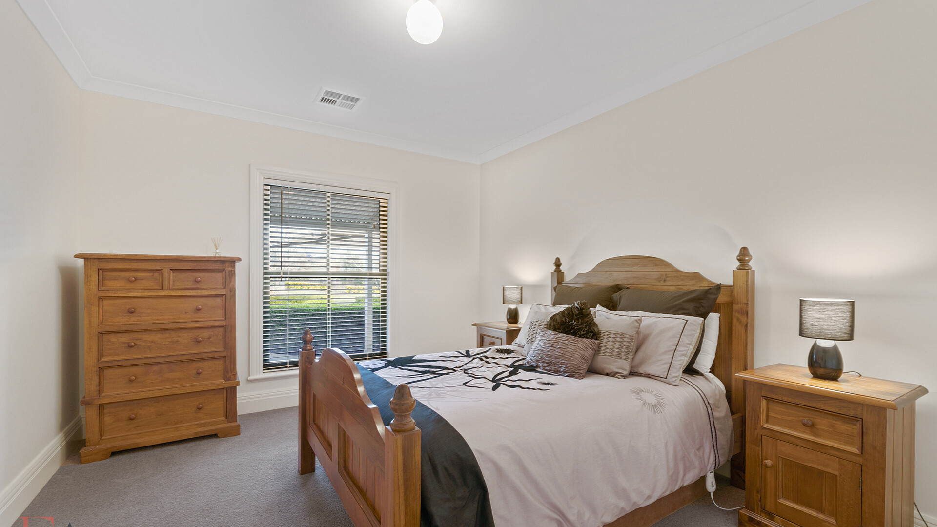 77 Dean Drive, Orange NSW 2800 - photo 22